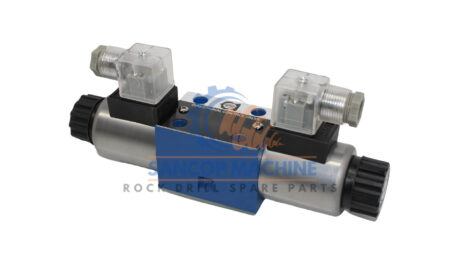 886 388 29 VALVE SPOOL DIRECTIONAL